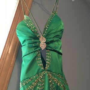 Emerald silk gown (pageants/prom)
